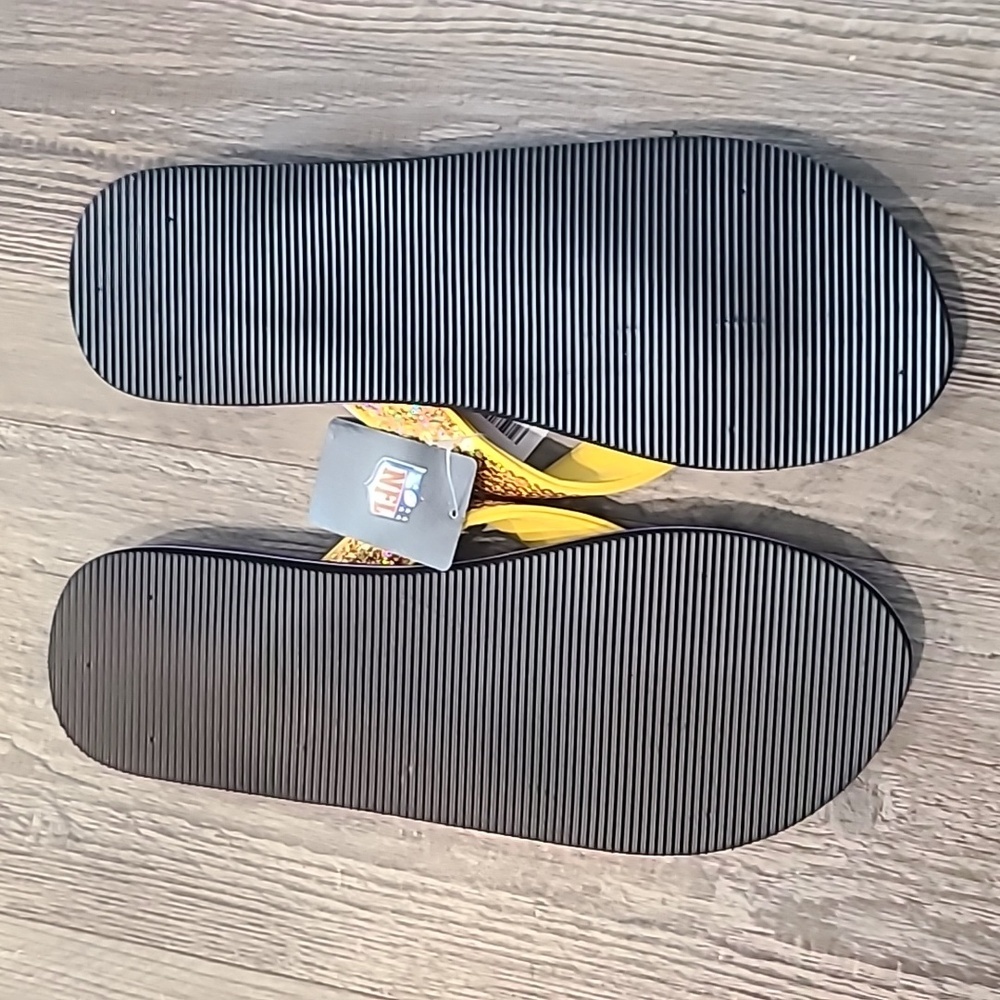 Minnesota Vikings NFL Sequin Flip Flops Size 11-12 - Picture 4 of 5
